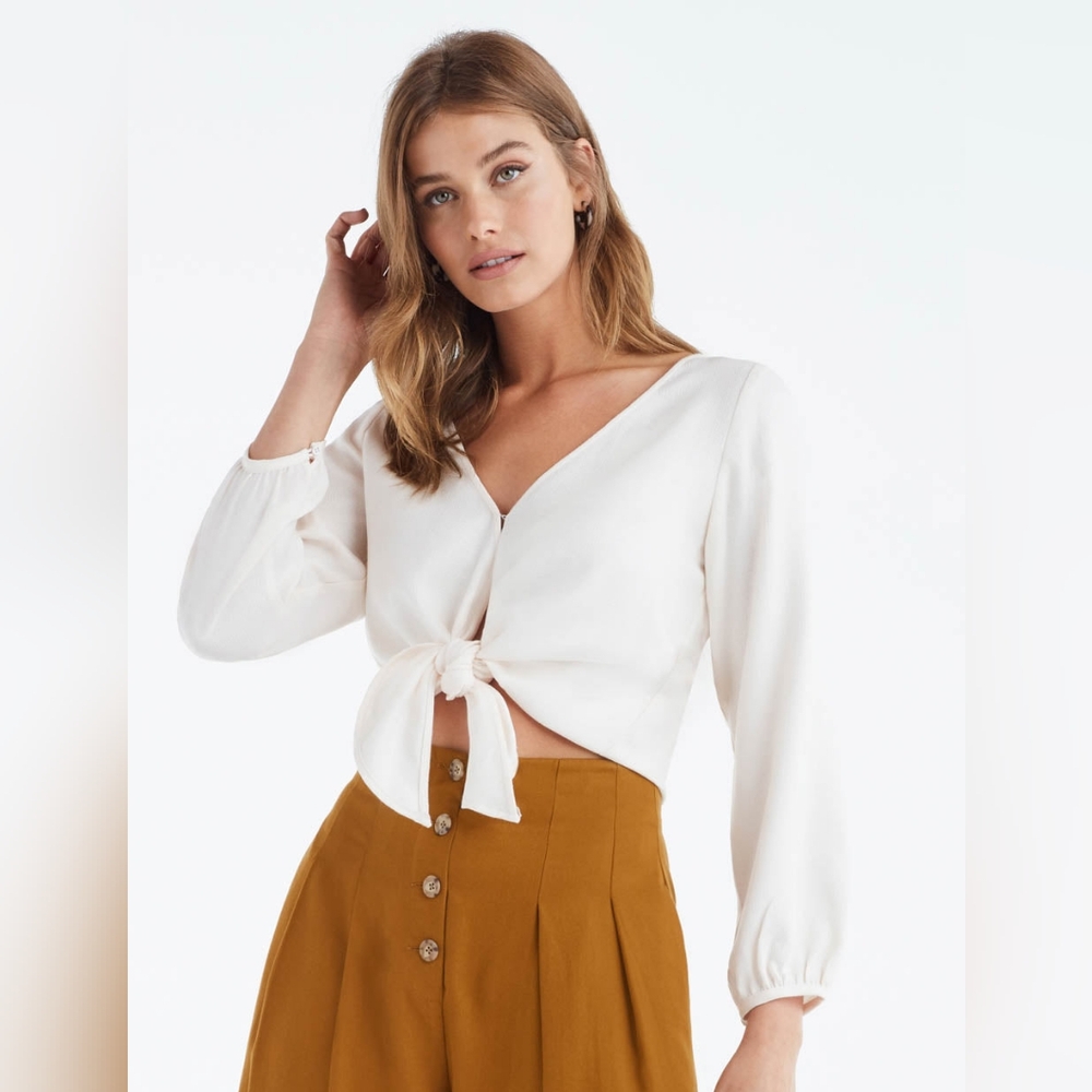 VETTA gathered sleeve top
